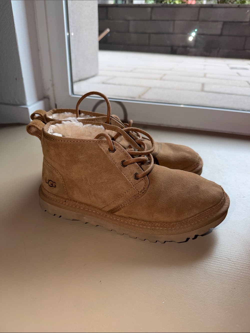 UGG Neumel Women's Chestnut Suede Lace-Up Shearling Boots